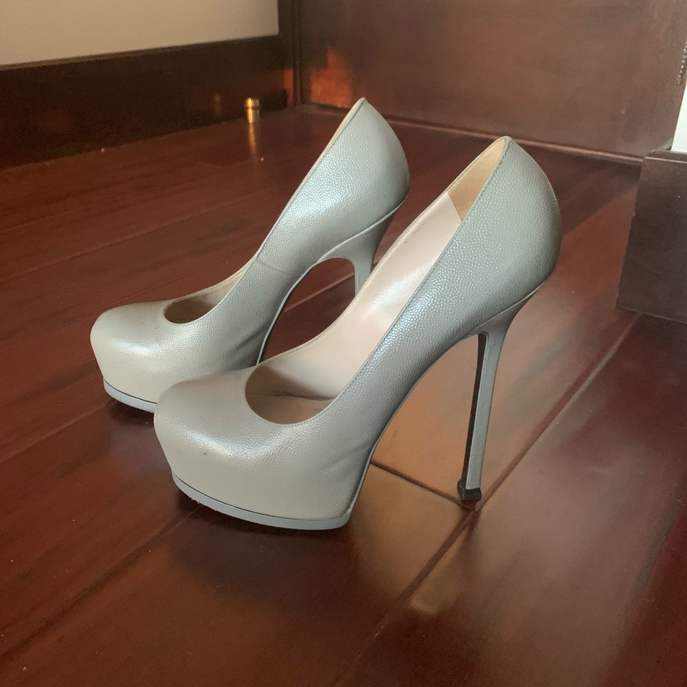 Yves Saint Laurent Tribute 105 Gray Pumps 38.5